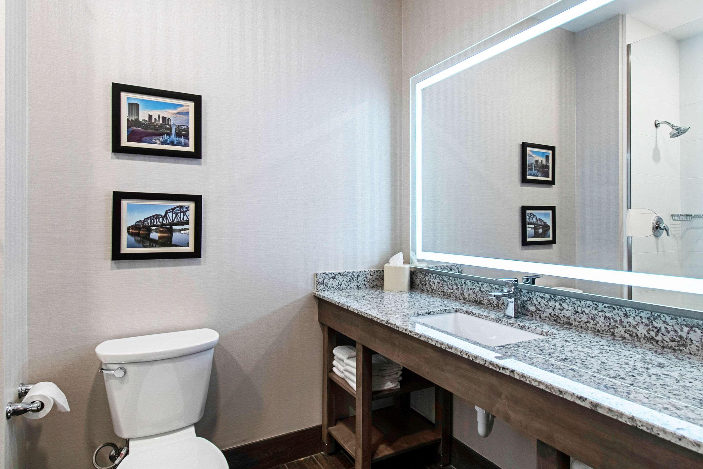 Comfort Suites Grove City - Columbus South Екстериор снимка