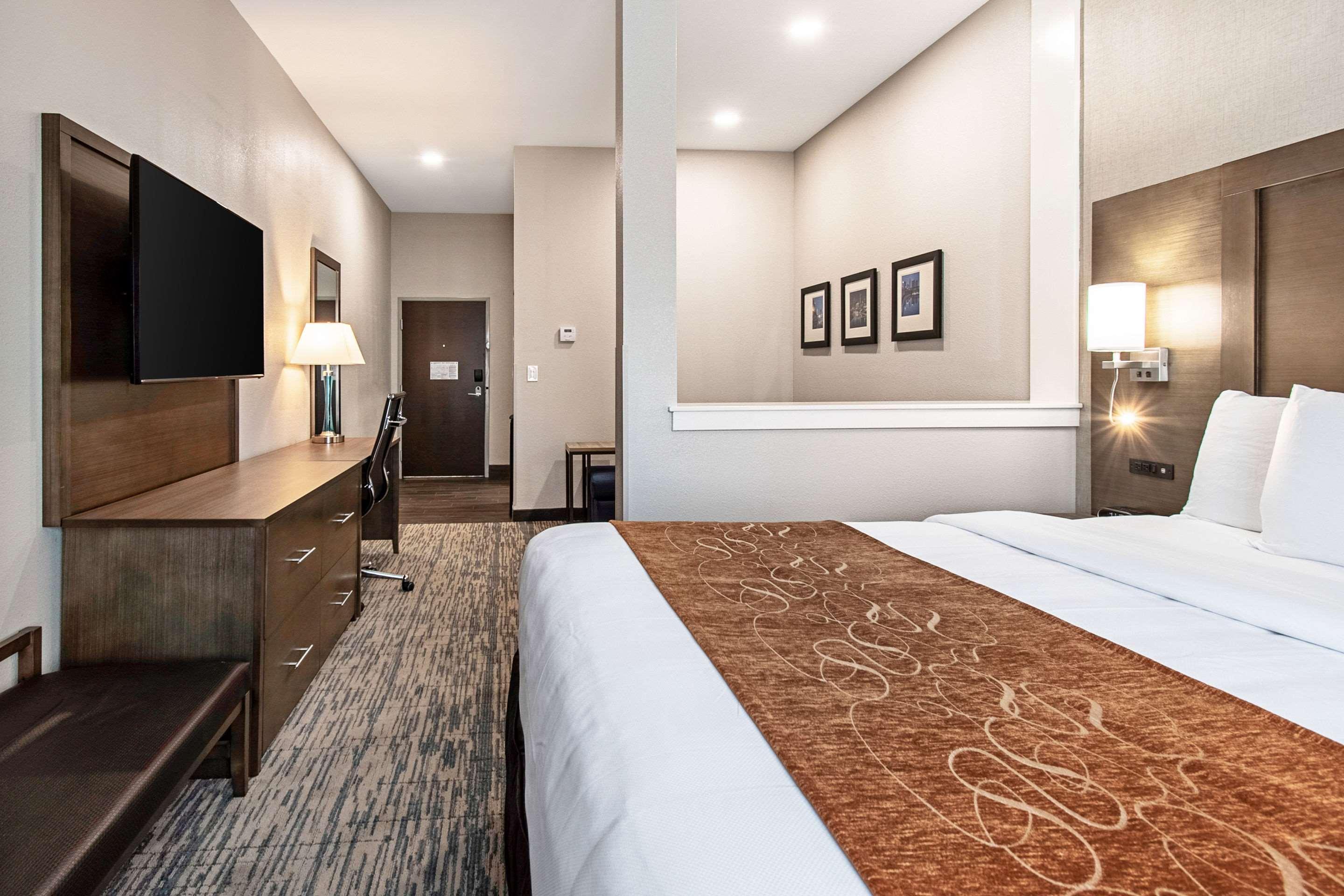 Comfort Suites Grove City - Columbus South Екстериор снимка