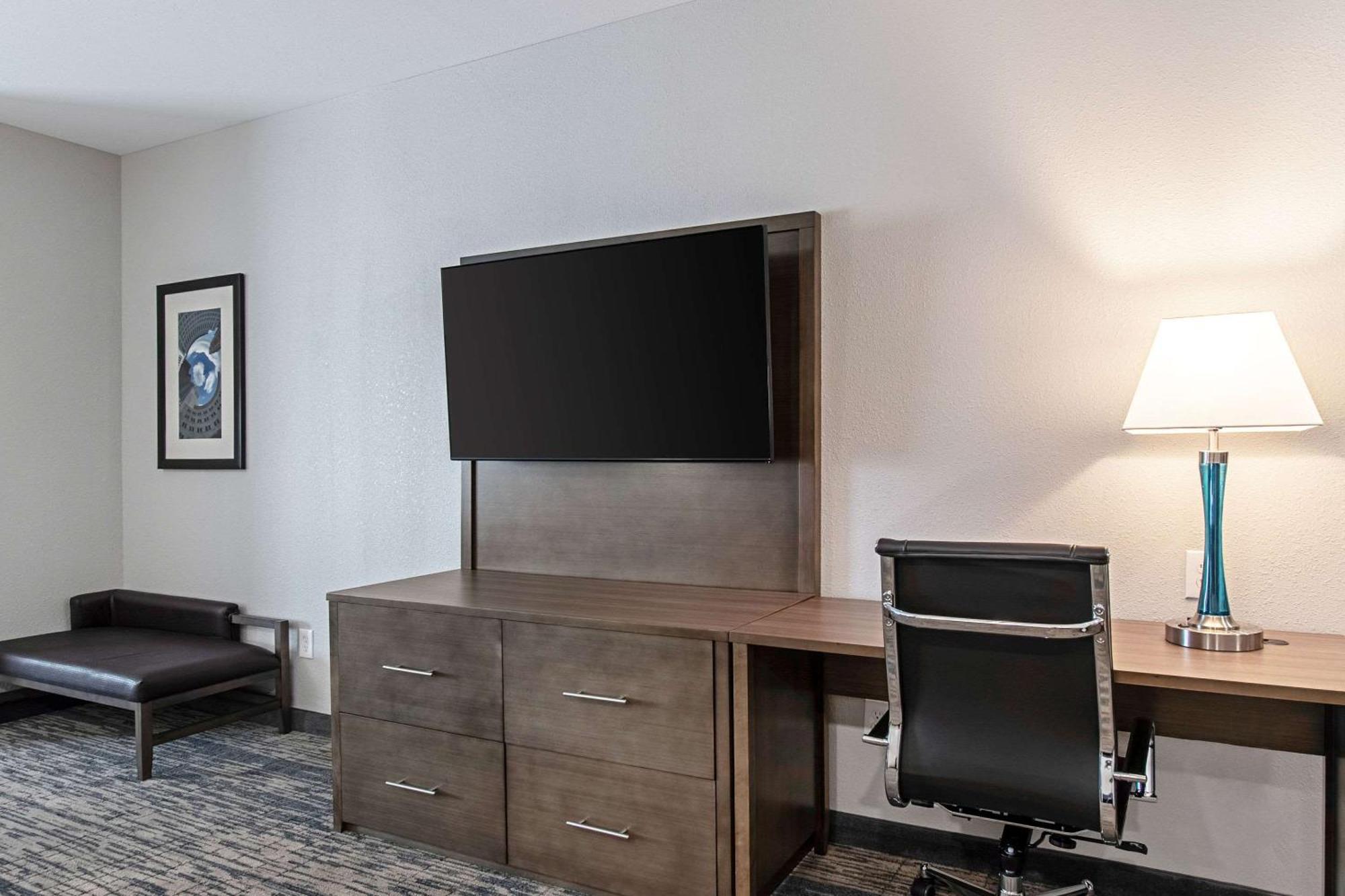 Comfort Suites Grove City - Columbus South Екстериор снимка